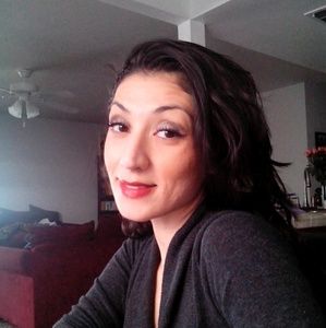 Meet your Posher, Elena